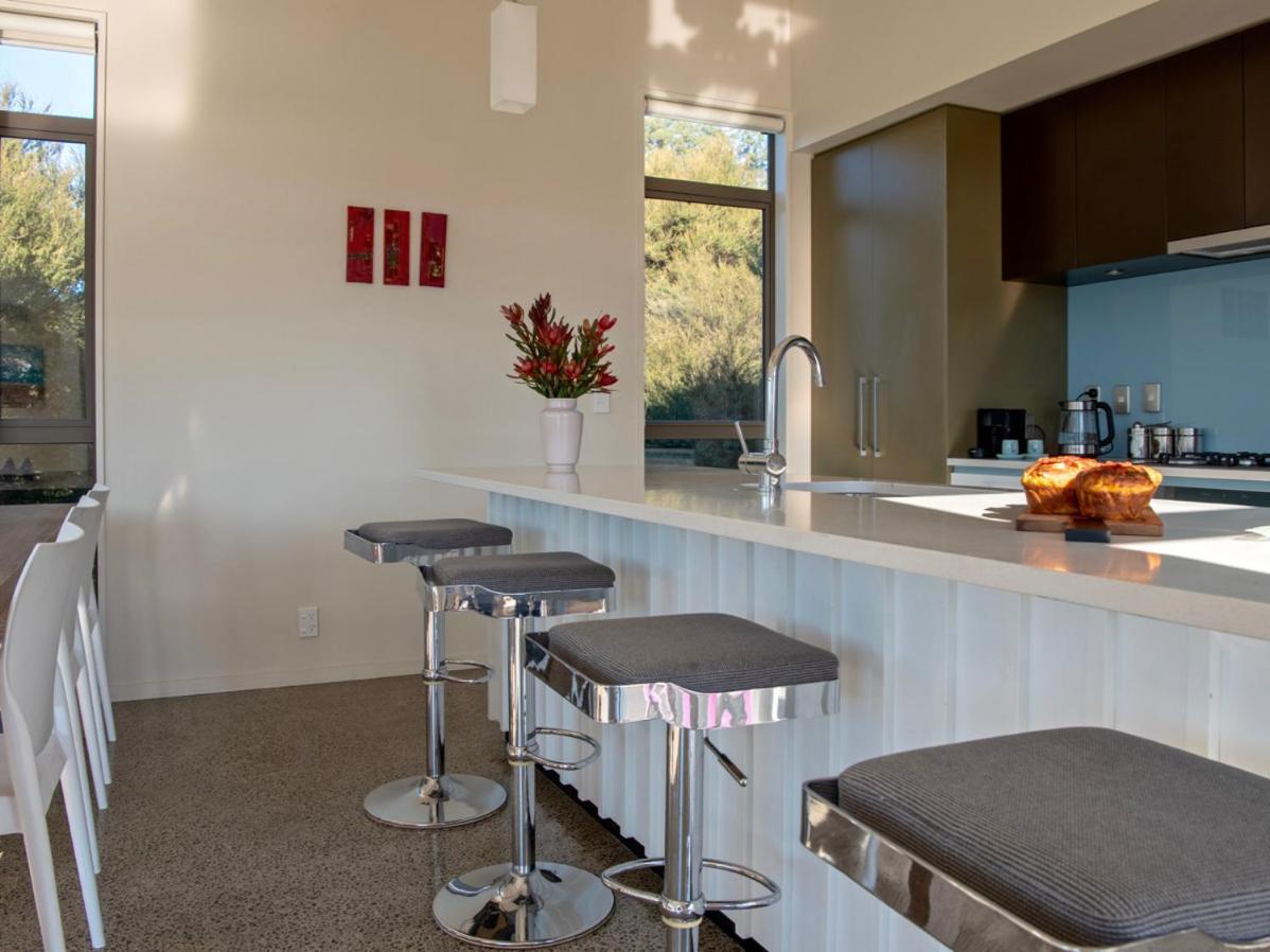 Kotare Point Paradise - Akaroa Holiday Home Exterior photo